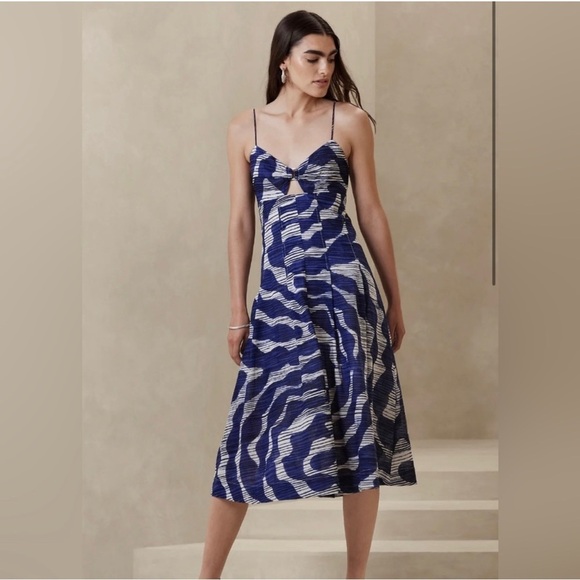 Banana Republic Factory Dresses & Skirts - NWT-Banana Republic Bandeau Midi Dress-Size: 4 Petite